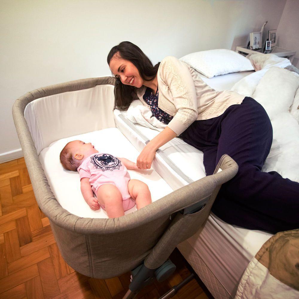 ﻿Co-Sleeper - Bercinho para Deixar ao lado da cama dos pais 
nos primeiros meses de vida do bebê - Item alugado pelo O Baú do Bebê