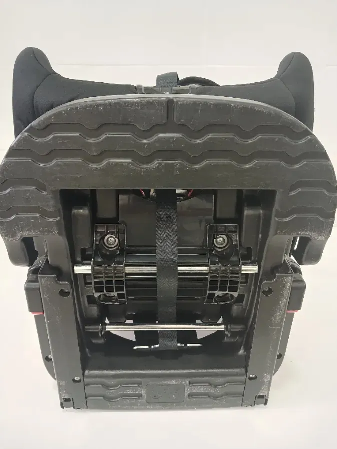 Com pequenas marcas de uso Com pequenas marcas de uso